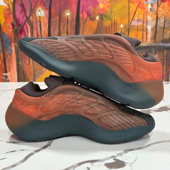Athletic_Shoes